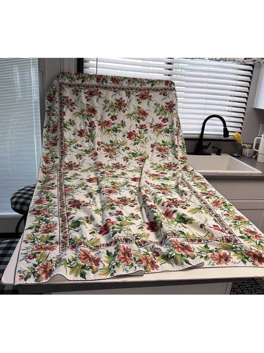 April Cornell Floral Tablecloth 76x56 Cottage Garden Cotton Multicolor